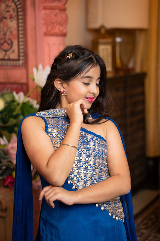 Floral Kundan Hair & Earring Set – A playful pop of tradition for little divas.