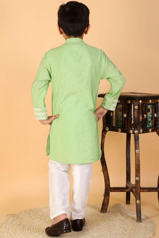 Green Kurta With Floral Thread Embroidered Asymmetric Attached Jacket And Pyjama - Kirti Agarwal