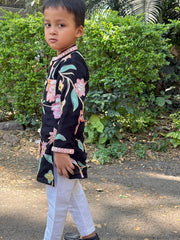 Stylish Floral Kurta With Patch Pocket Detail And Pyjama