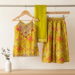 Elegant Green Hand work Silk Kurta Set with Flared Palazzo & Organza Dupatta