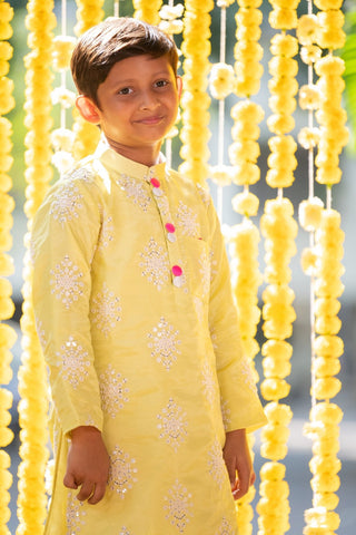 Sequin thread work kurta with pyjama - Kirti Agarwal