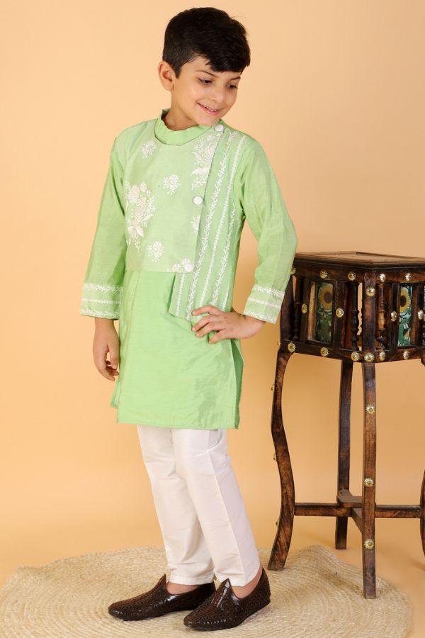 Green Kurta With Floral Thread Embroidered Asymmetric Attached Jacket And Pyjama - Kirti Agarwal