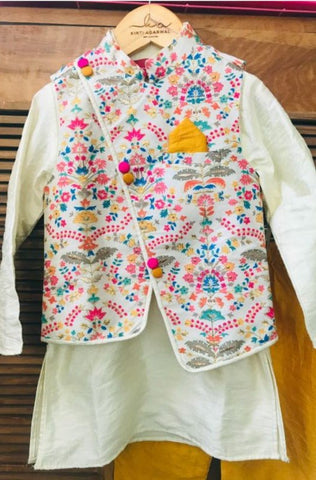 Kurta with stylish embroidered Bandi - Kirti Agarwal