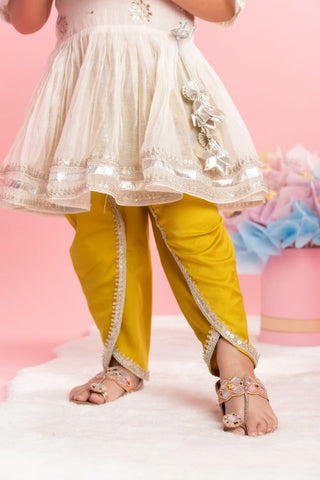 Lace Work And Pleated Kurti With Yellow Dhoti - Kirti Agarwal