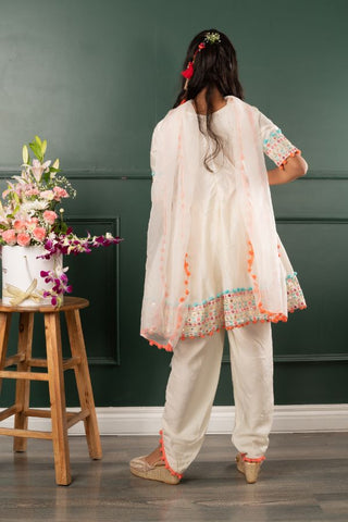 Off white Embroidered kurta with enhanced border on kurta and dhoti - Kirti Agarwal